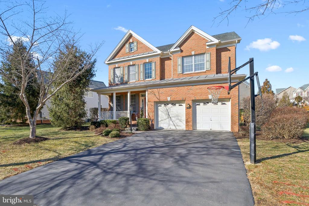 5793 WATERLOO BRIDGE CIRCLE