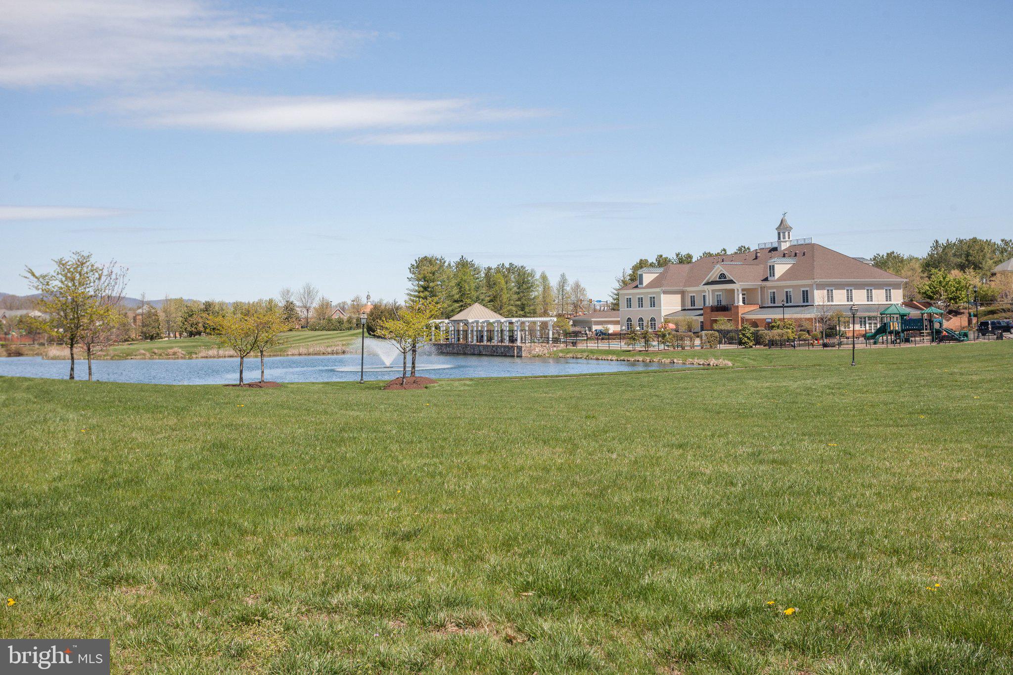 5793 WATERLOO BRIDGE CIRCLE