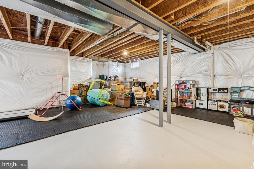 5793 WATERLOO BRIDGE CIRCLE