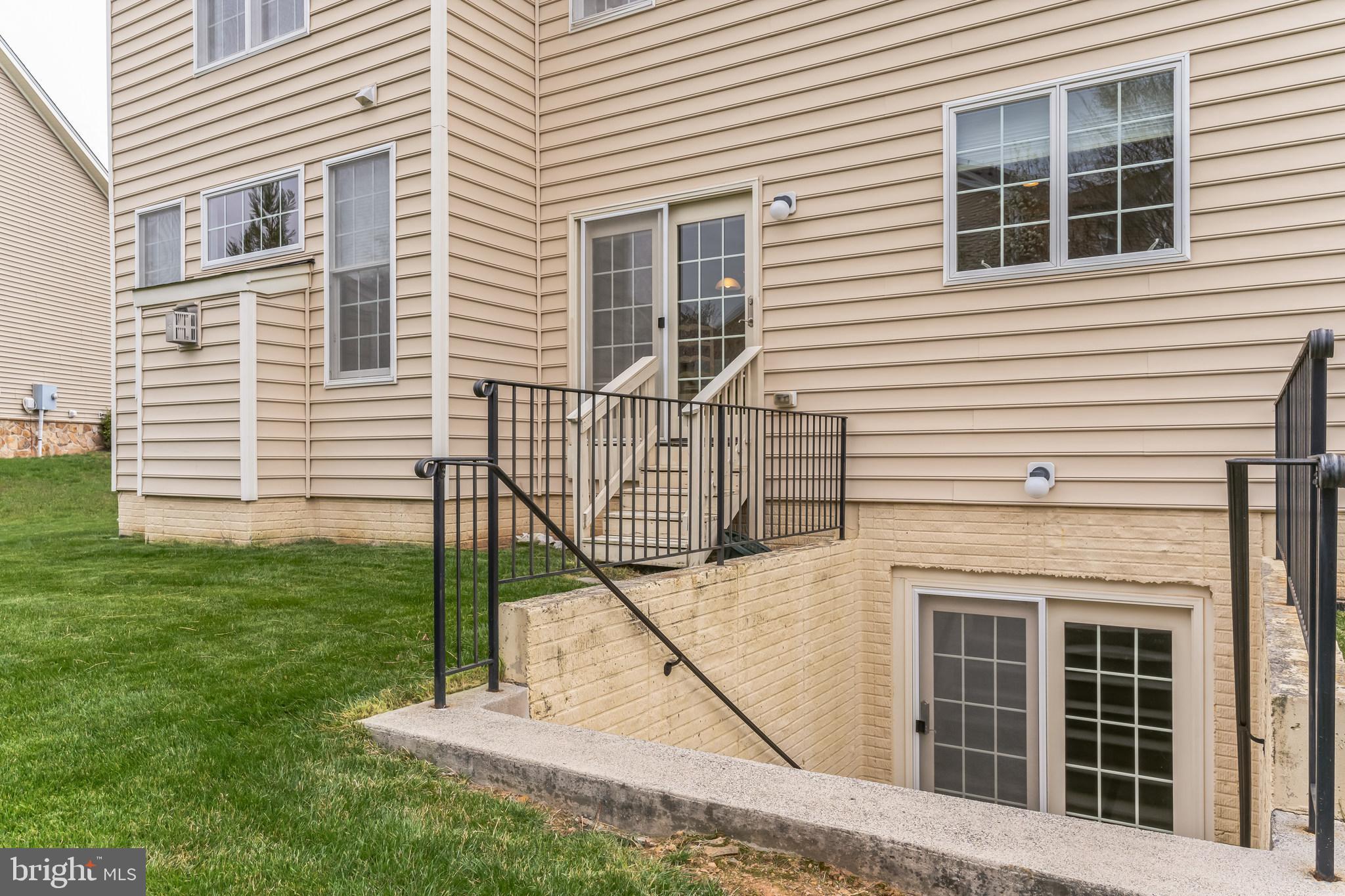 5793 WATERLOO BRIDGE CIRCLE