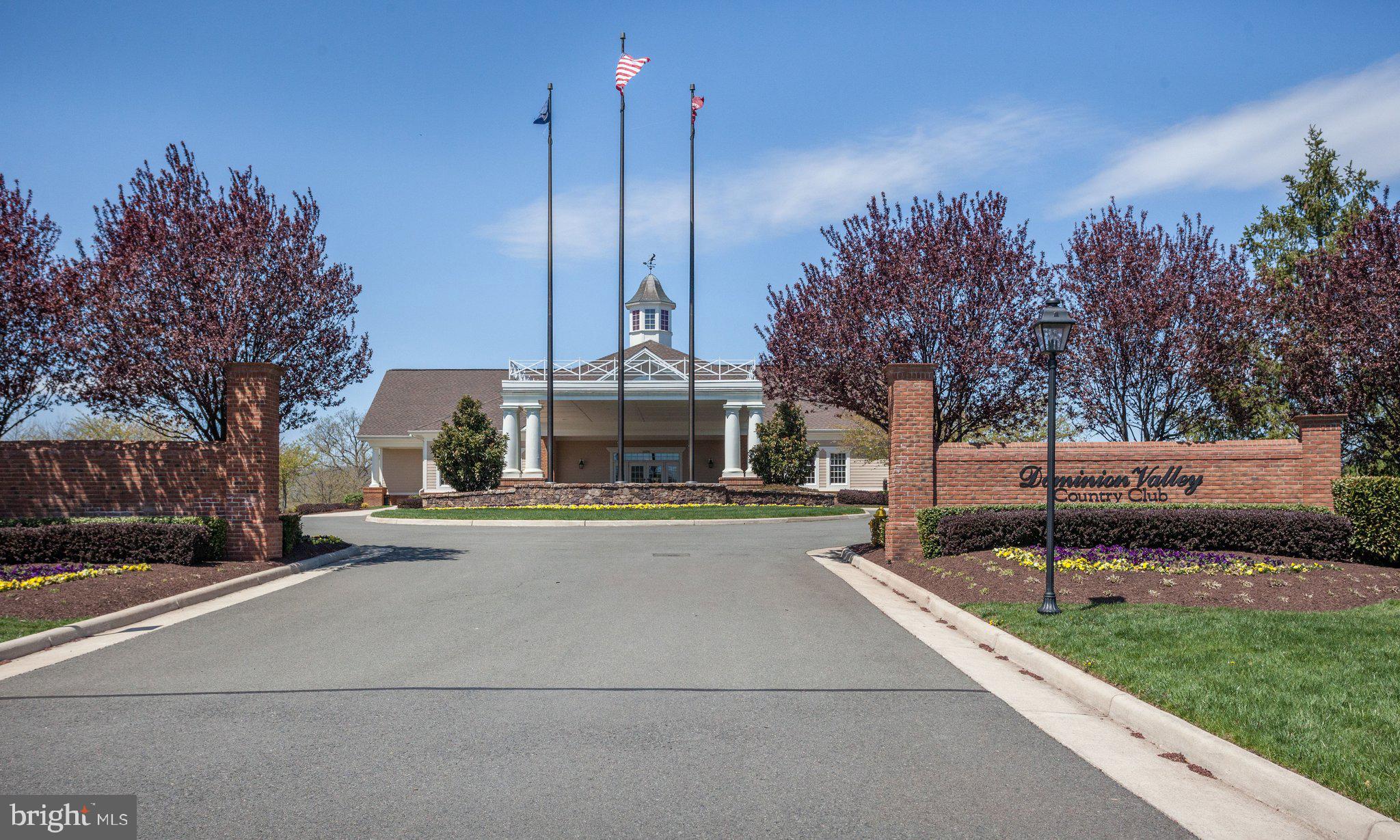 5793 WATERLOO BRIDGE CIRCLE