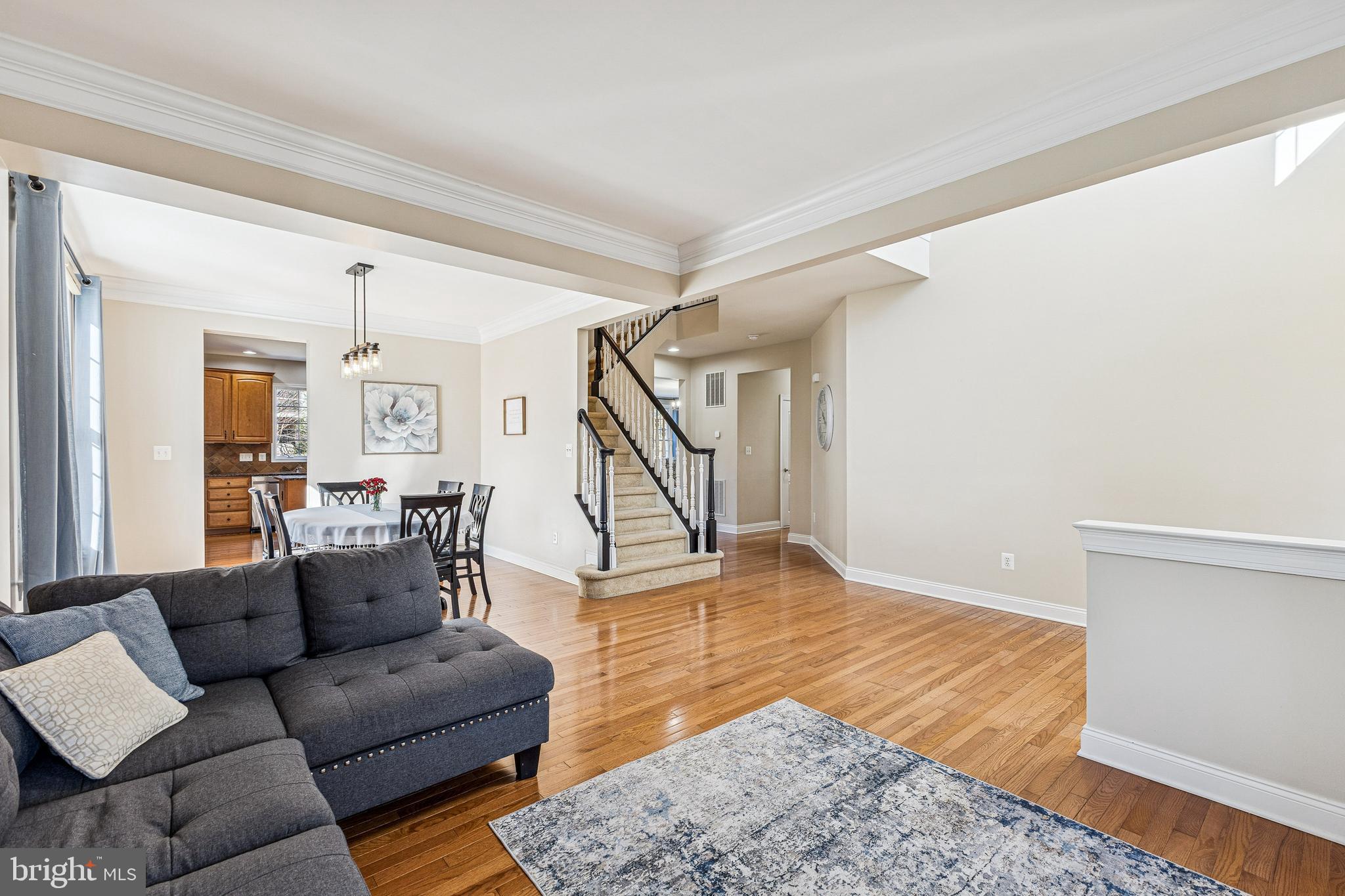 5793 WATERLOO BRIDGE CIRCLE