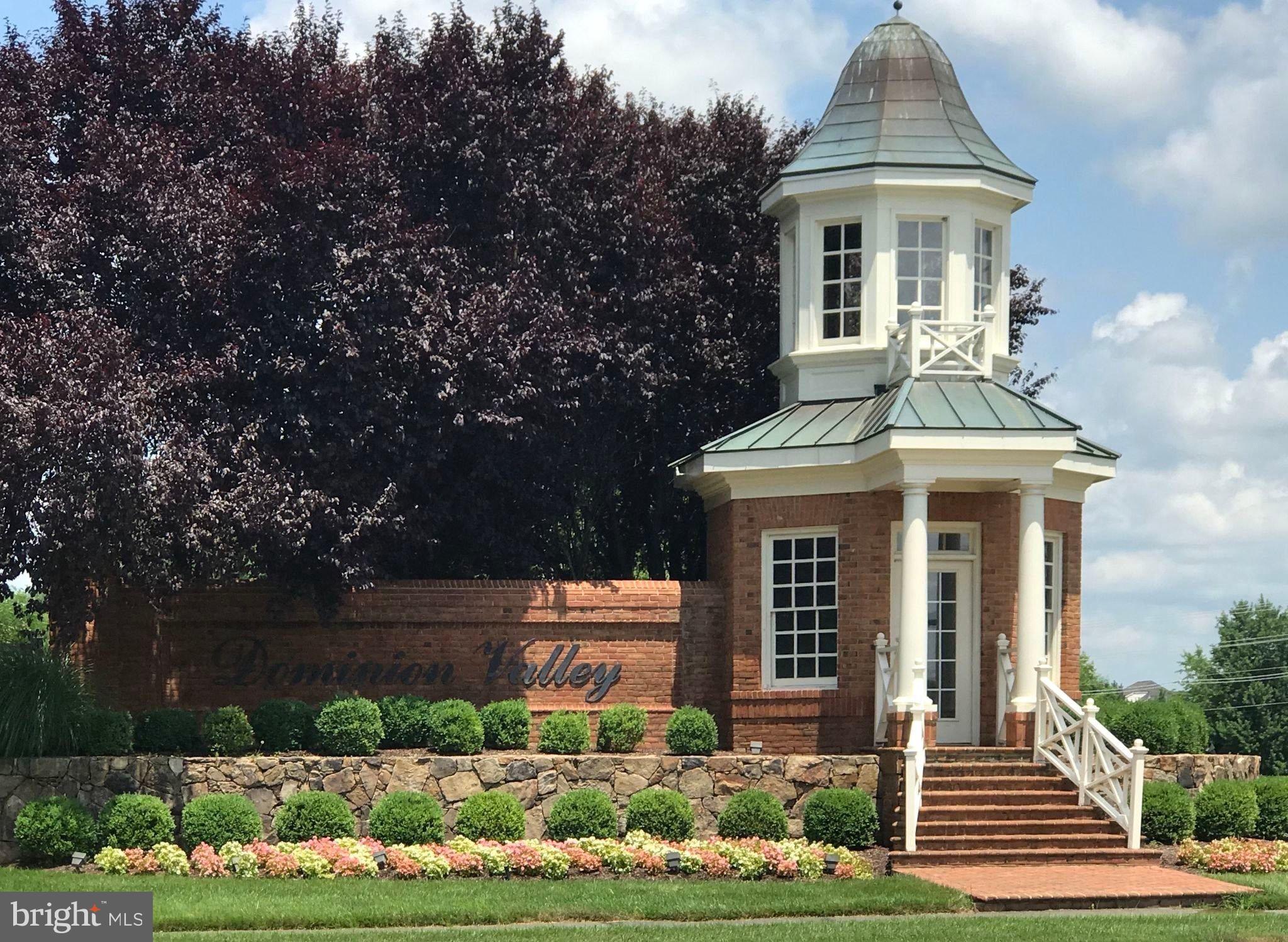 5793 WATERLOO BRIDGE CIRCLE