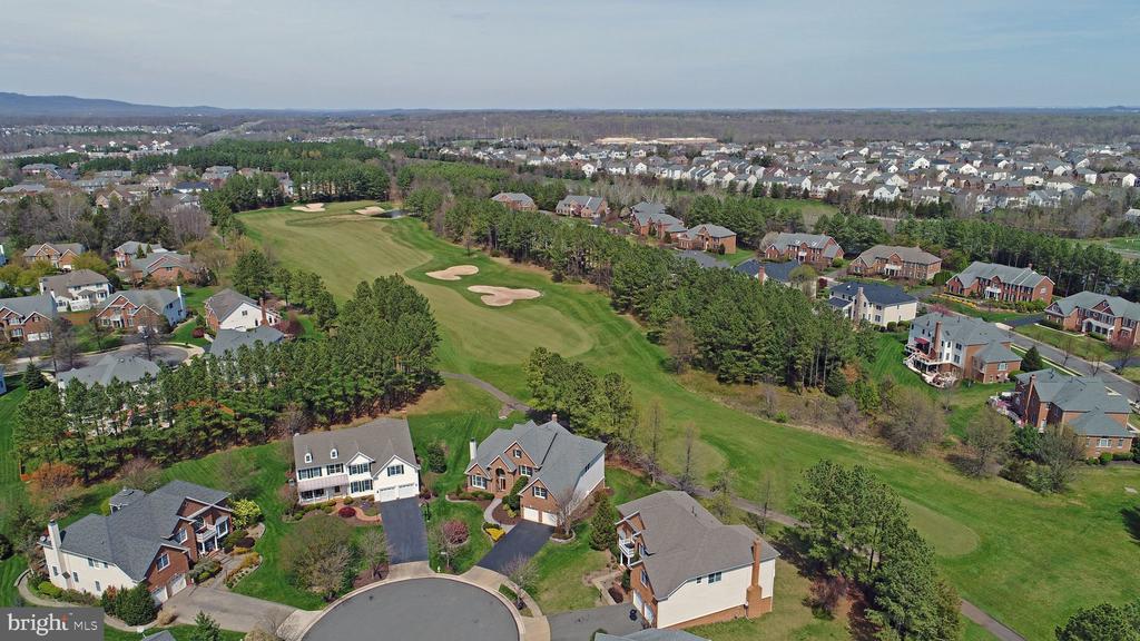 5793 WATERLOO BRIDGE CIRCLE