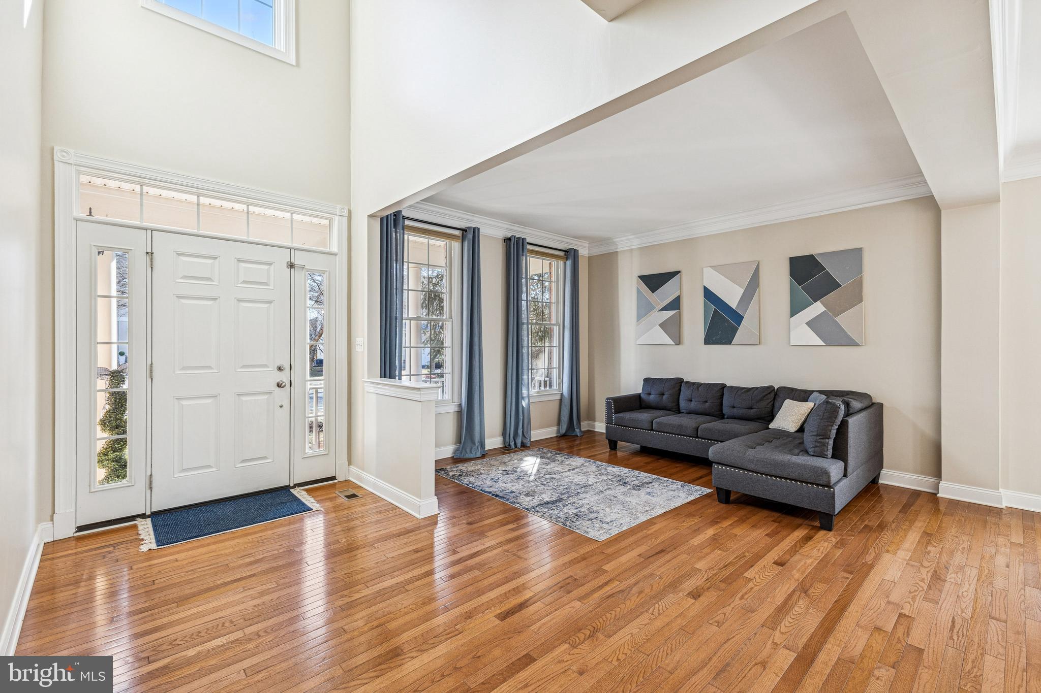 5793 WATERLOO BRIDGE CIRCLE