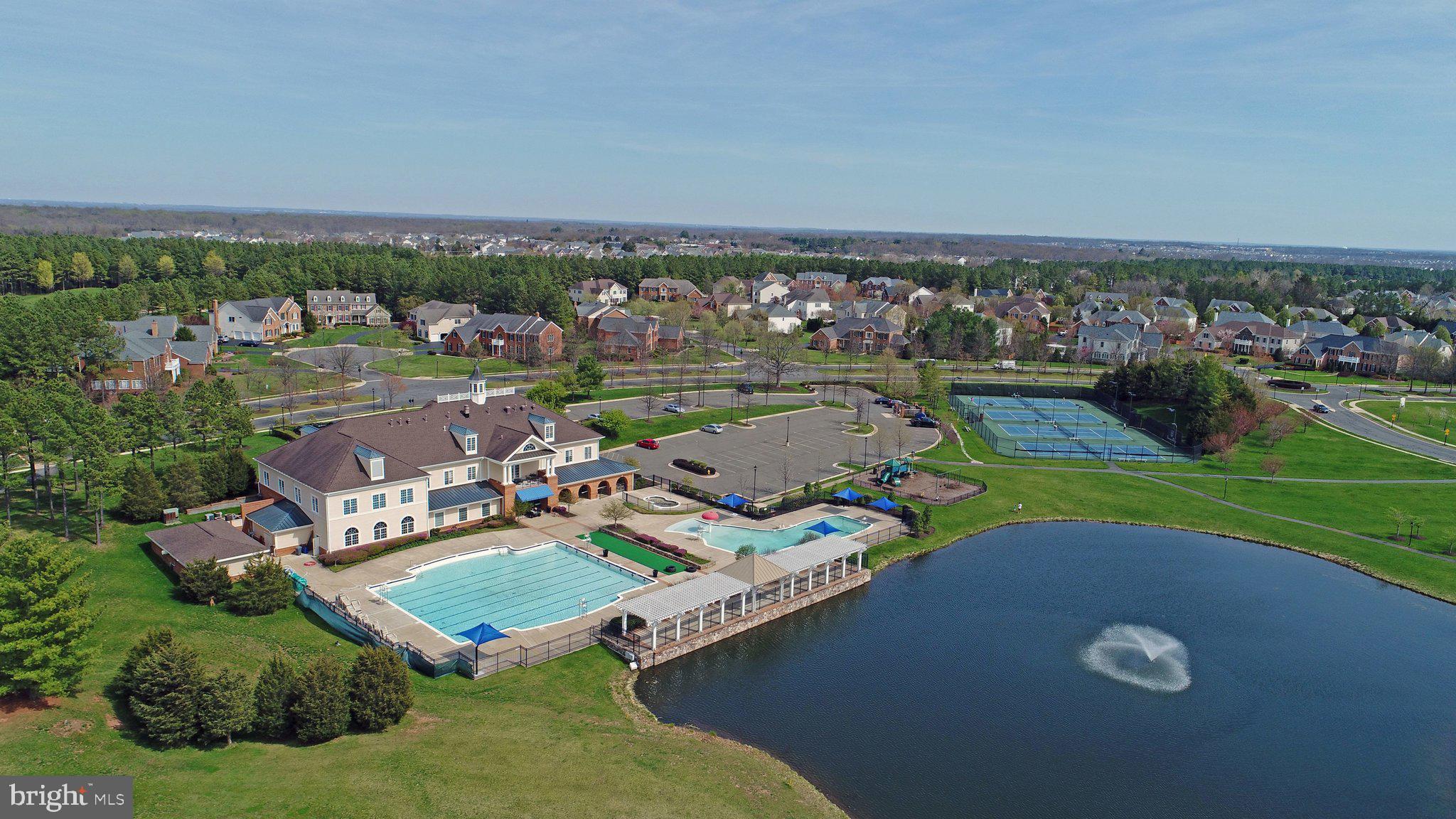 5793 WATERLOO BRIDGE CIRCLE