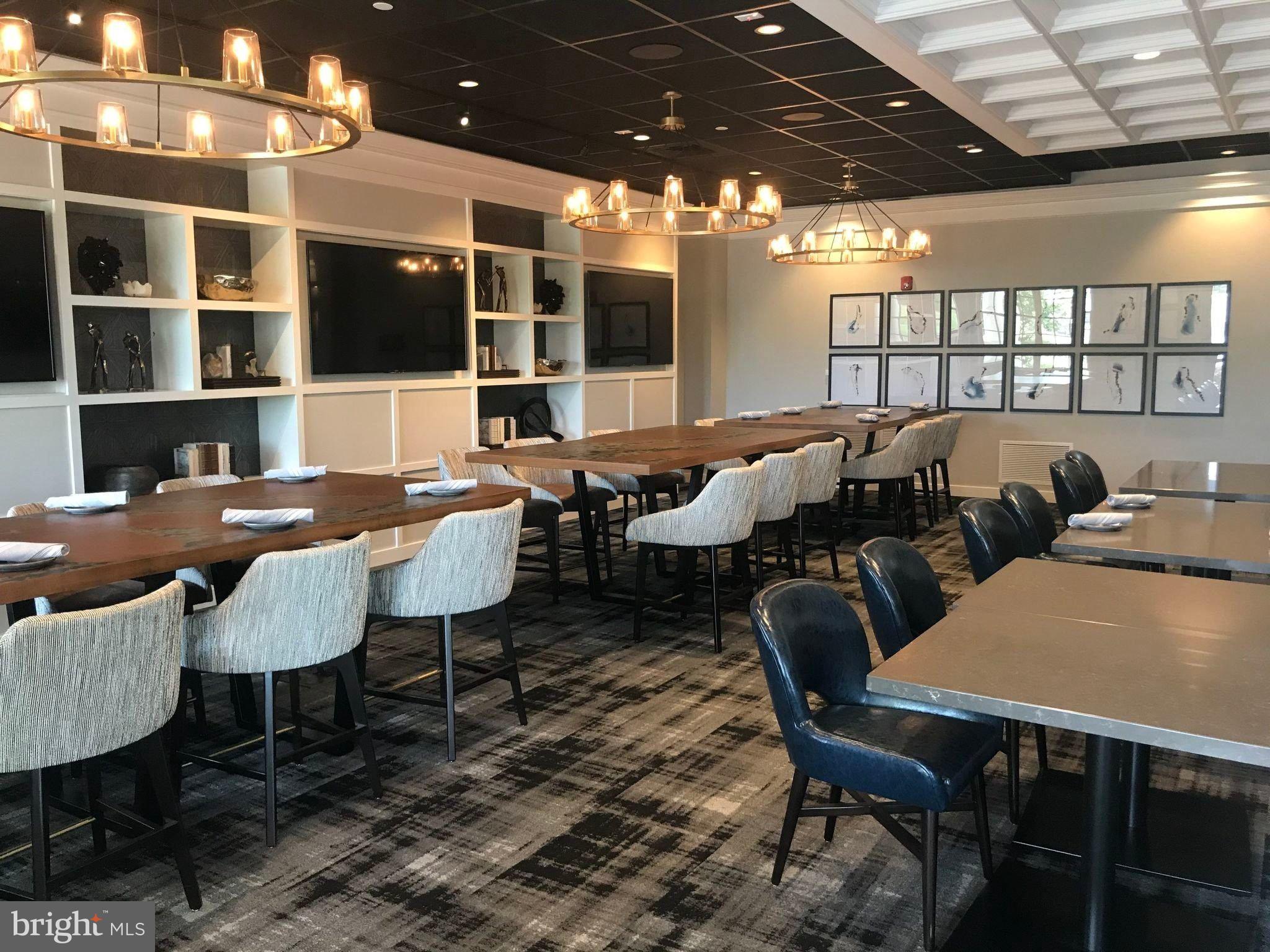 5793 WATERLOO BRIDGE CIRCLE