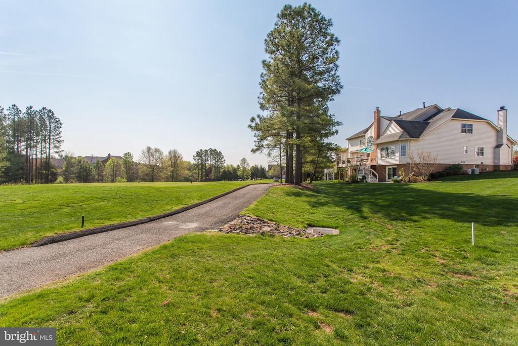 5793 WATERLOO BRIDGE CIRCLE