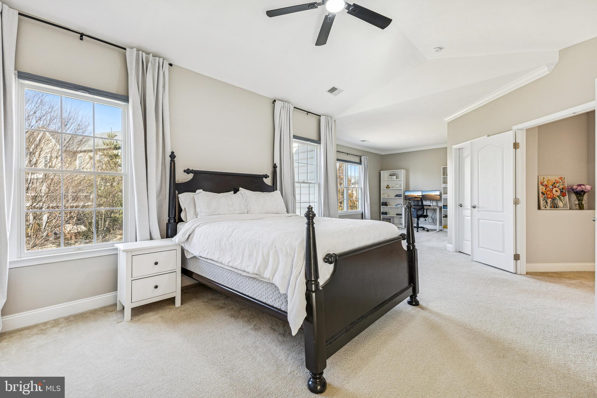 5793 WATERLOO BRIDGE CIRCLE