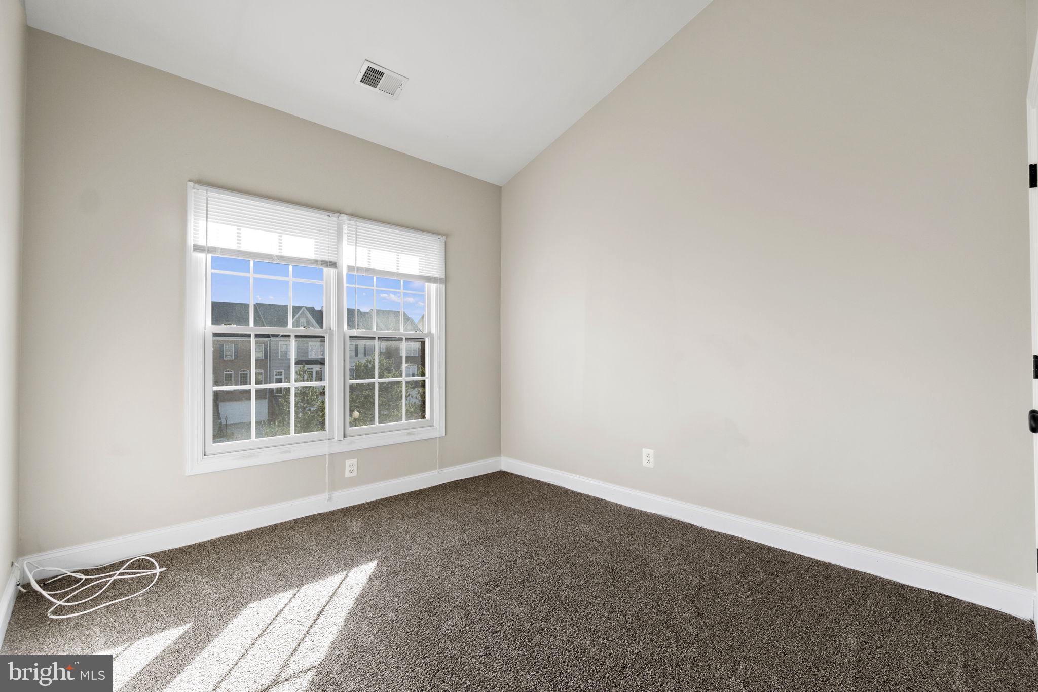 6910 STANWICK SQUARE