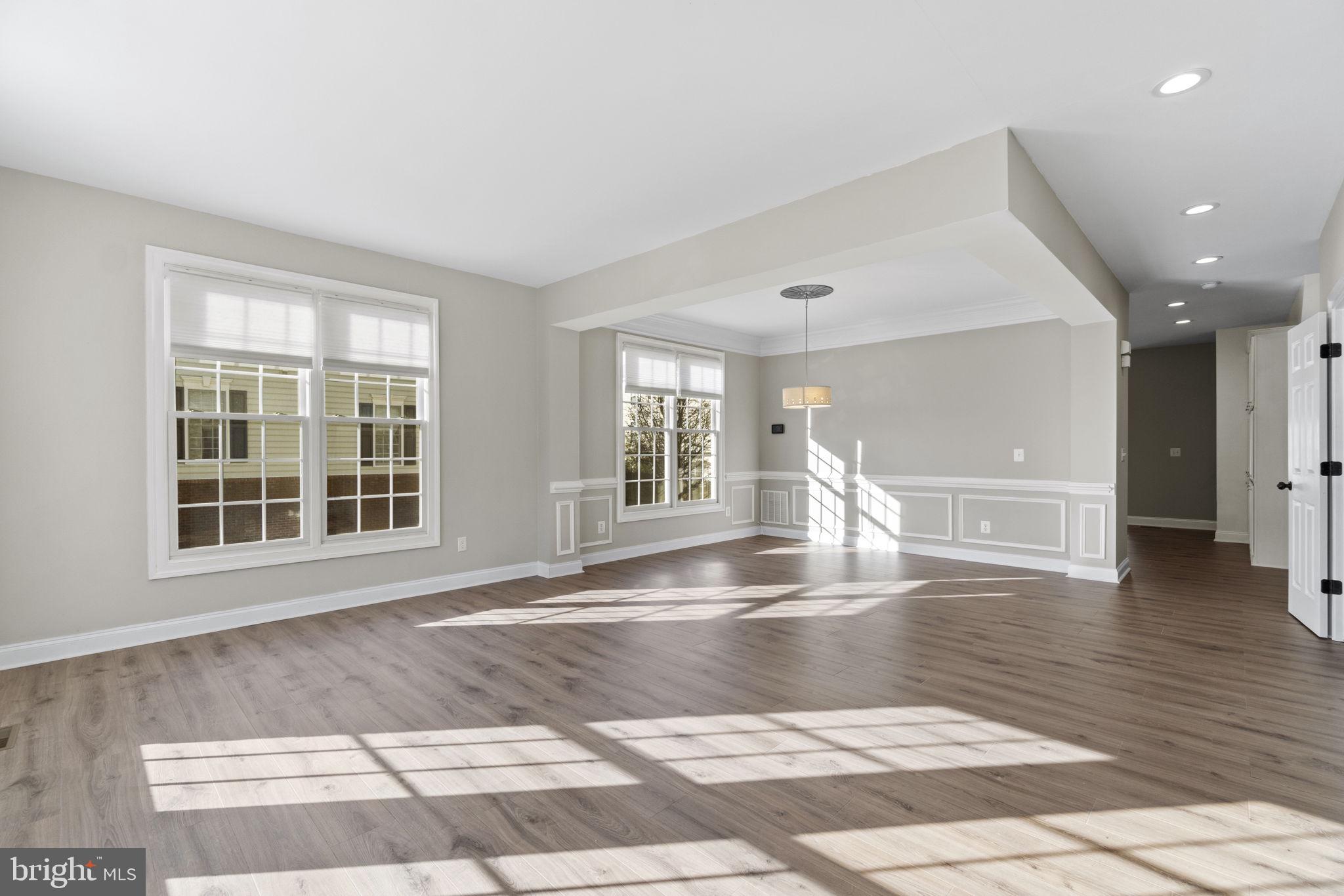 6910 STANWICK SQUARE