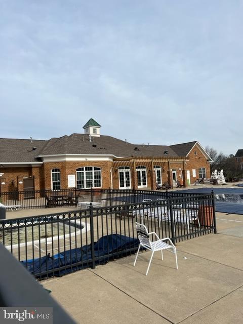 6910 STANWICK SQUARE