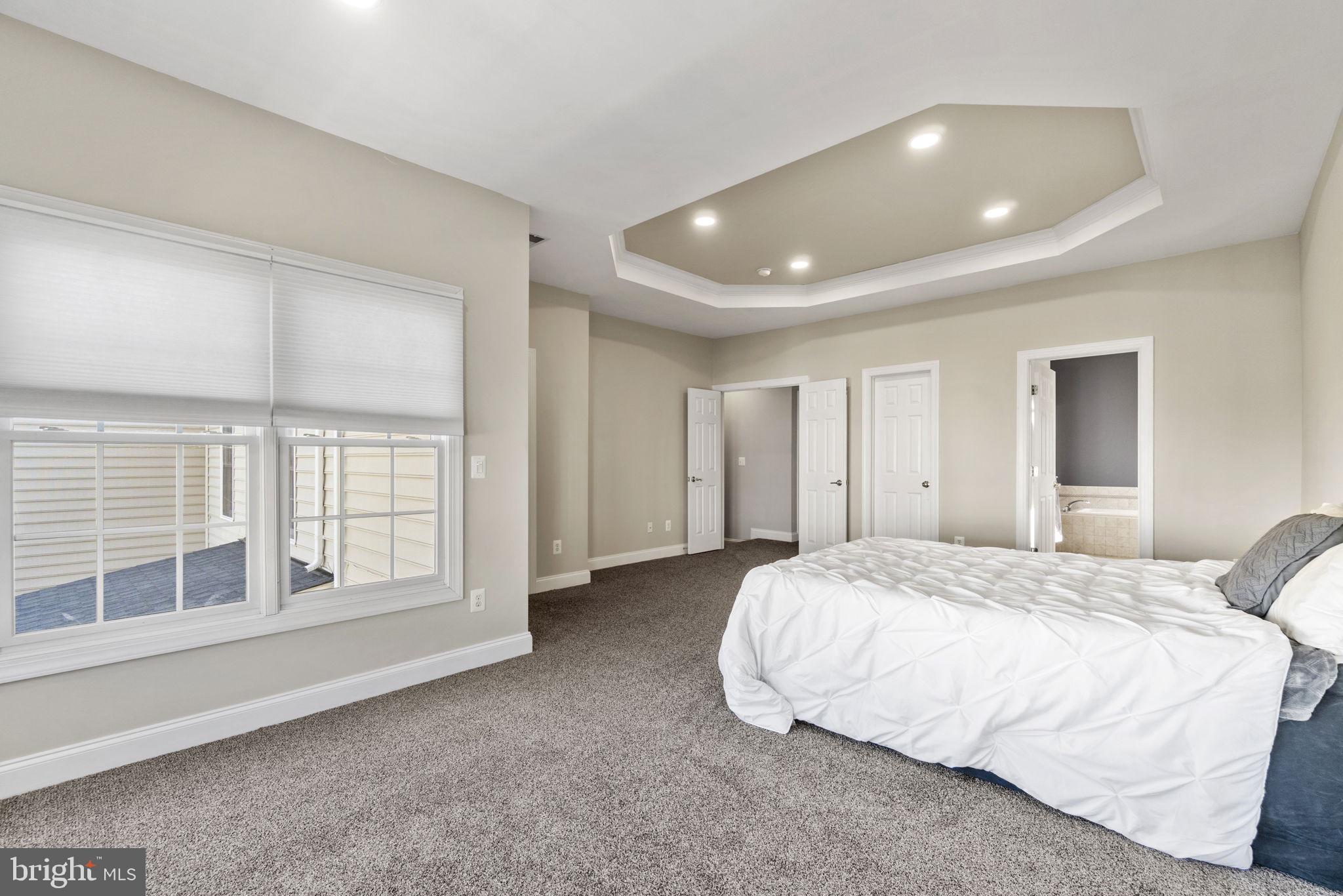 6910 STANWICK SQUARE