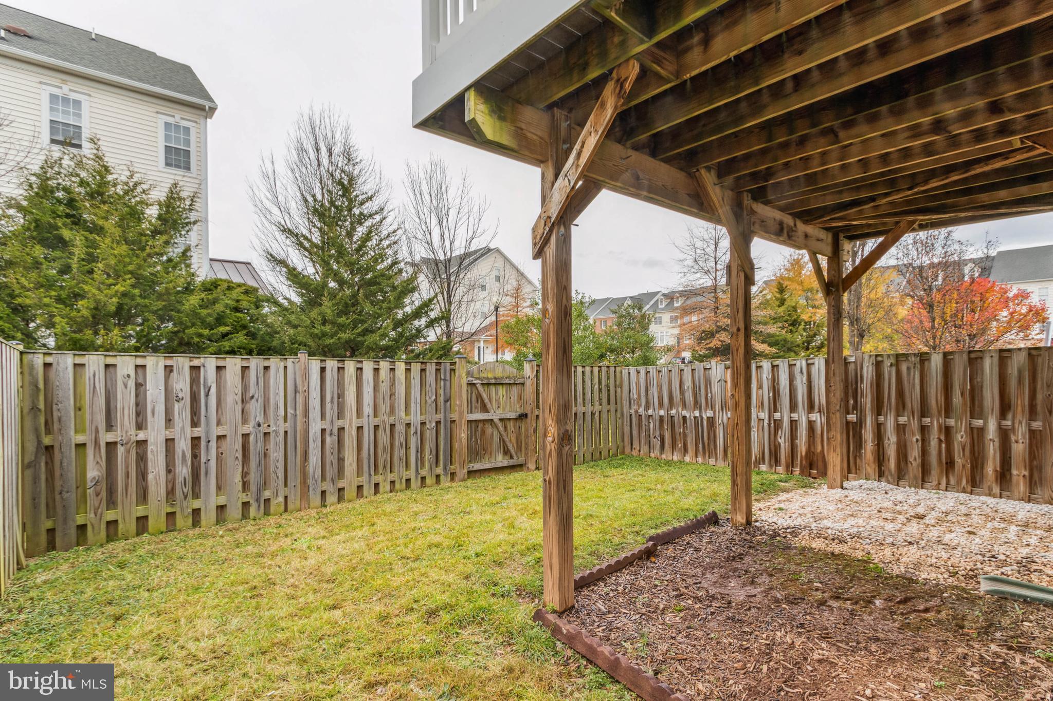 6910 STANWICK SQUARE