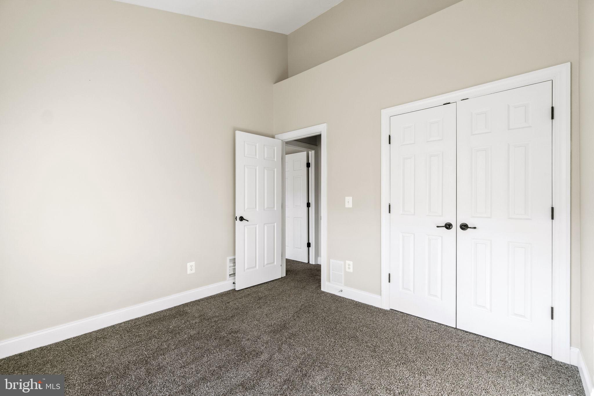 6910 STANWICK SQUARE