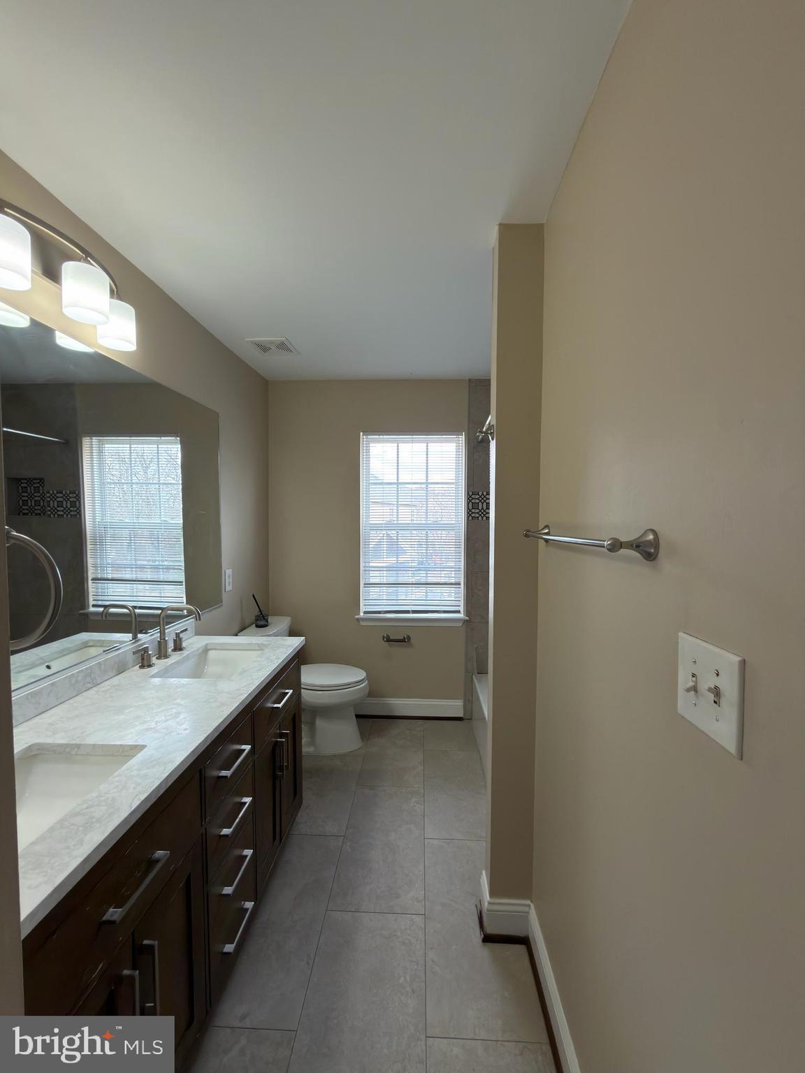 13580 DEN HOLLOW COURT