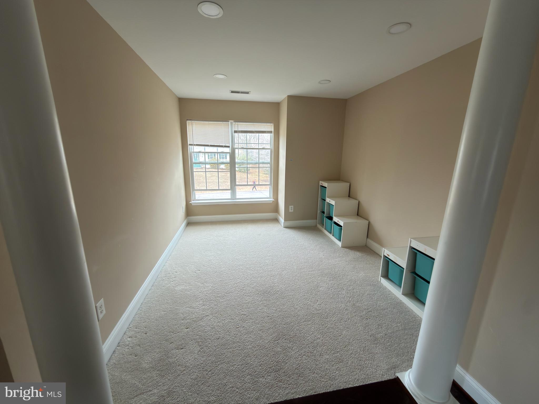 13580 DEN HOLLOW COURT