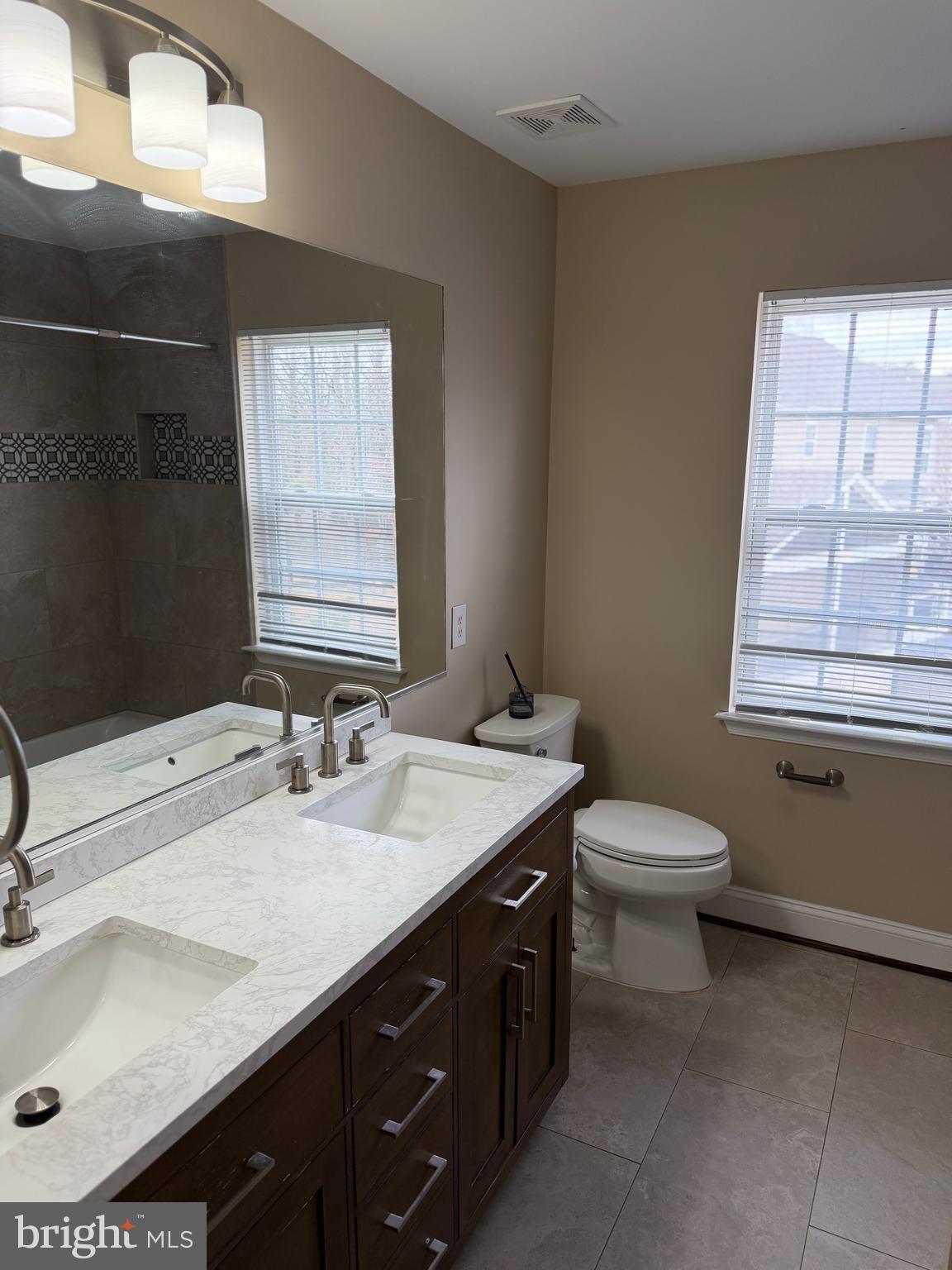 13580 DEN HOLLOW COURT