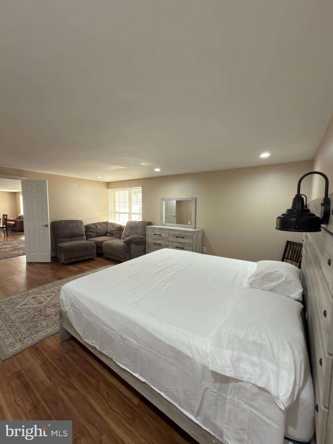 13580 DEN HOLLOW COURT