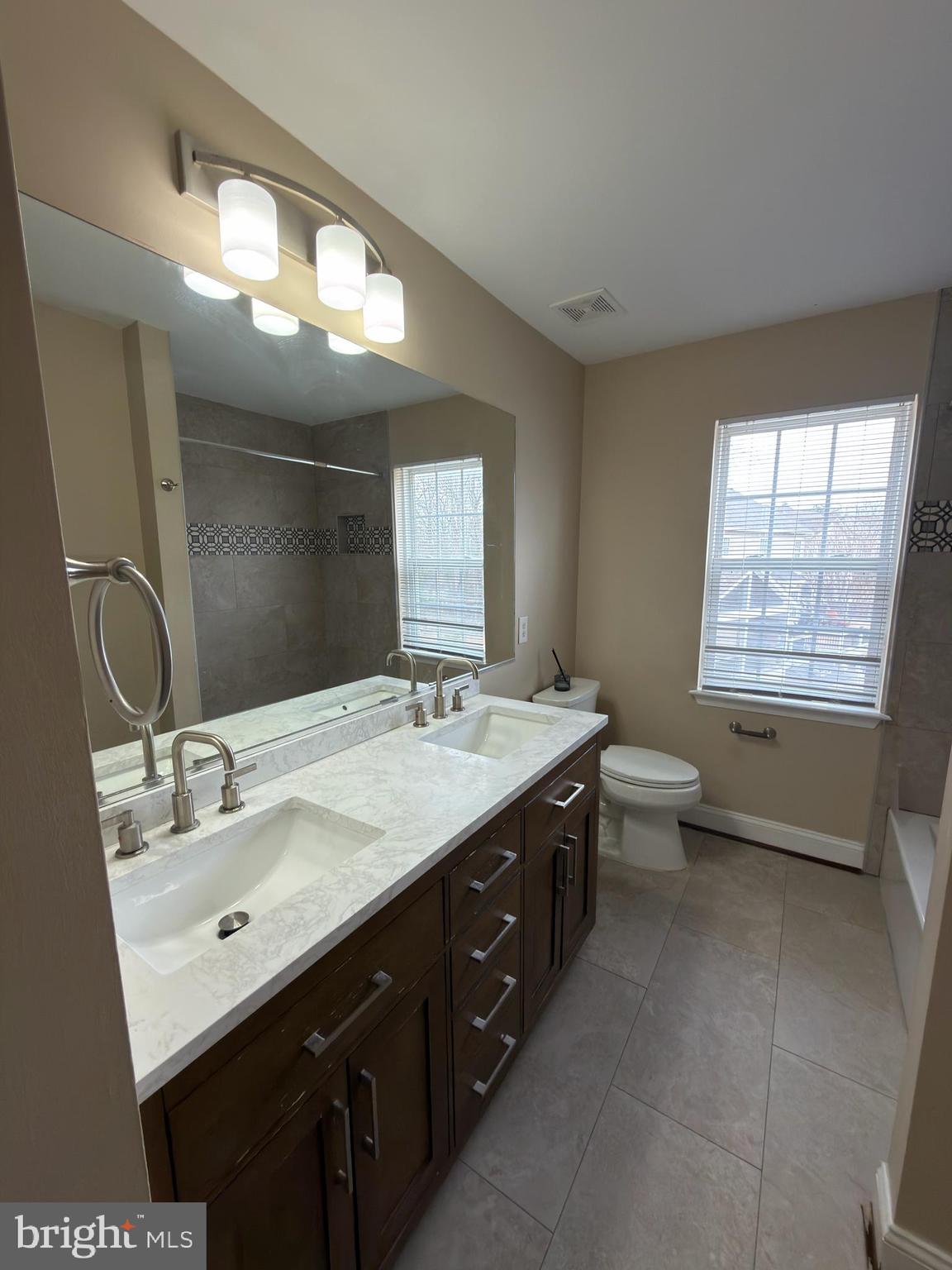 13580 DEN HOLLOW COURT