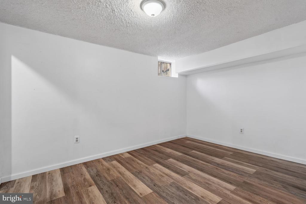 119 RIVER ROAD