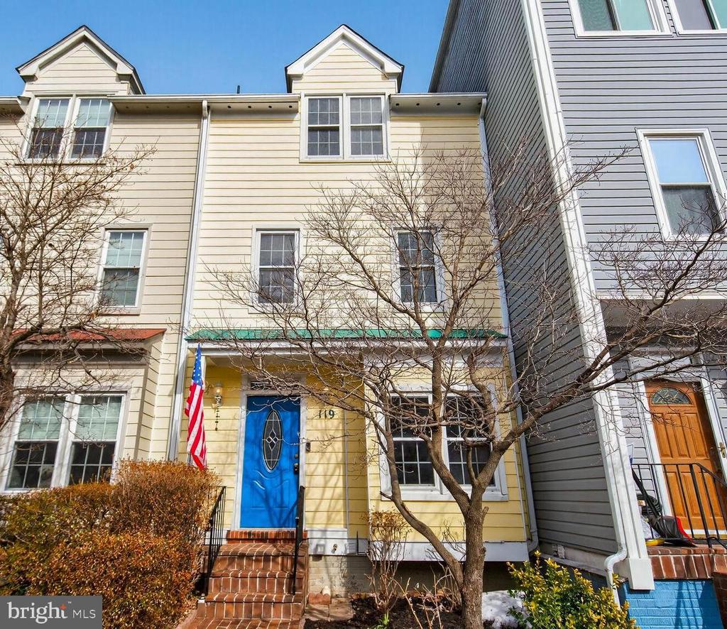 119 RIVER ROAD