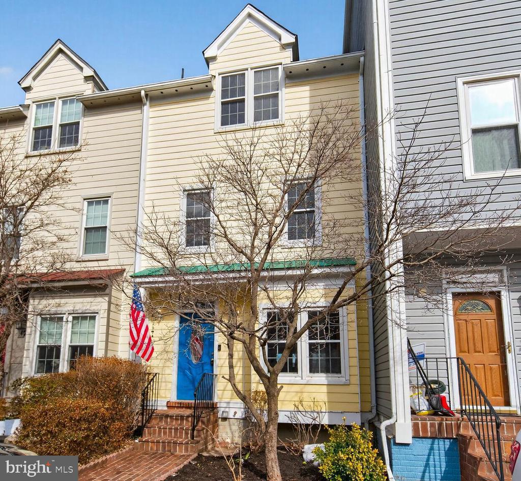 119 RIVER ROAD