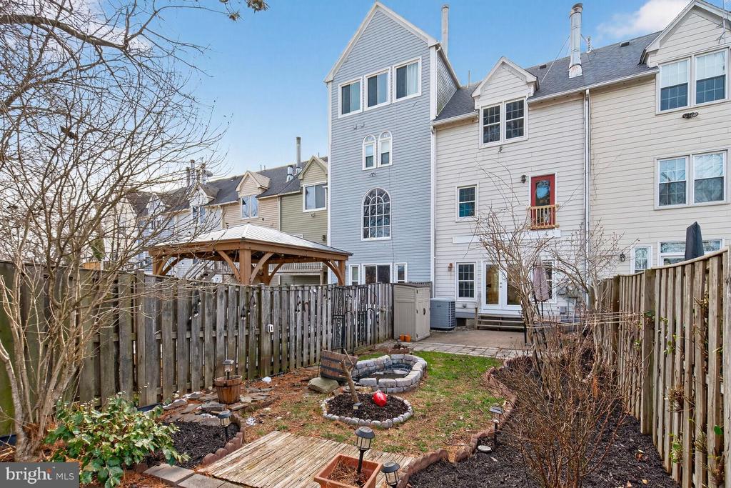 119 RIVER ROAD