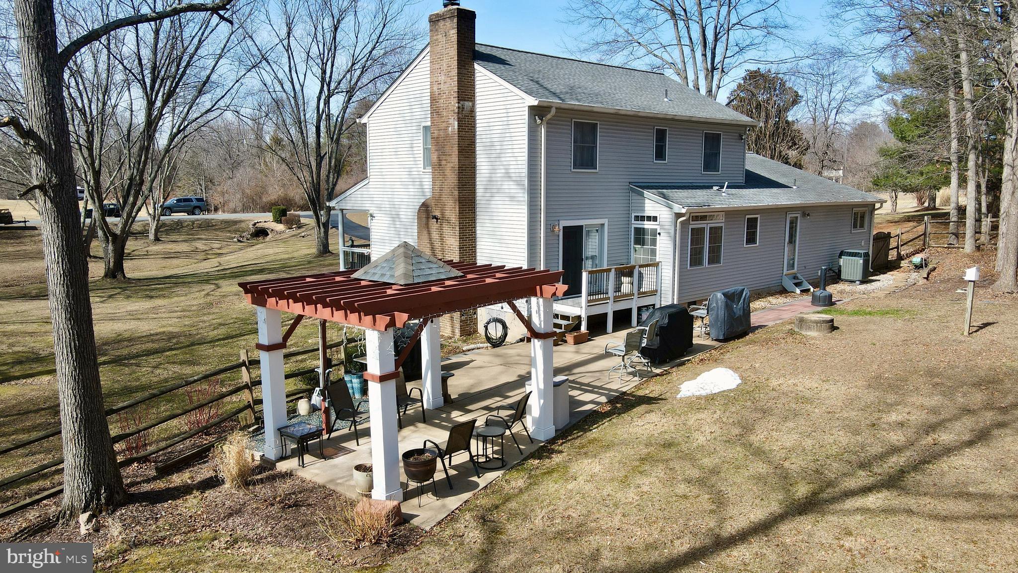 4363 SNOW HILL DRIVE