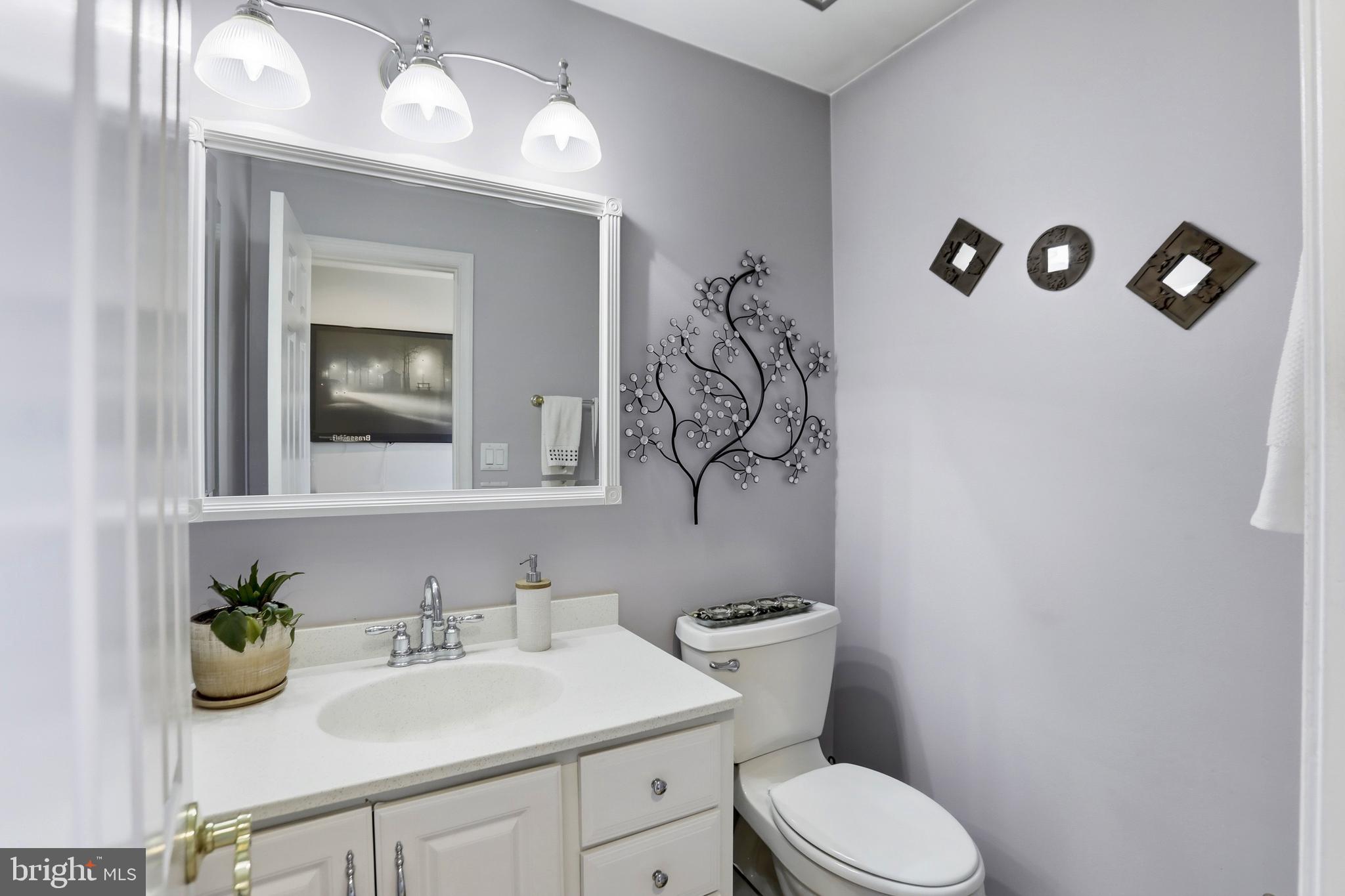 4363 SNOW HILL DRIVE