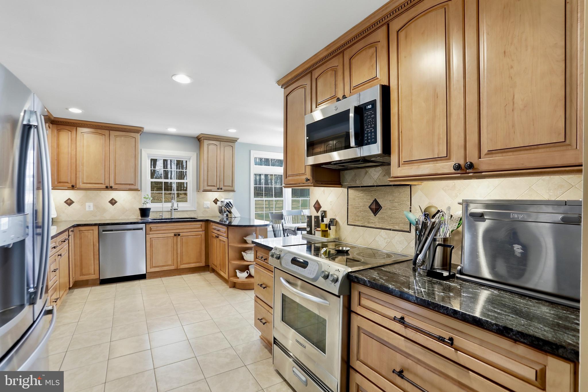 4363 SNOW HILL DRIVE