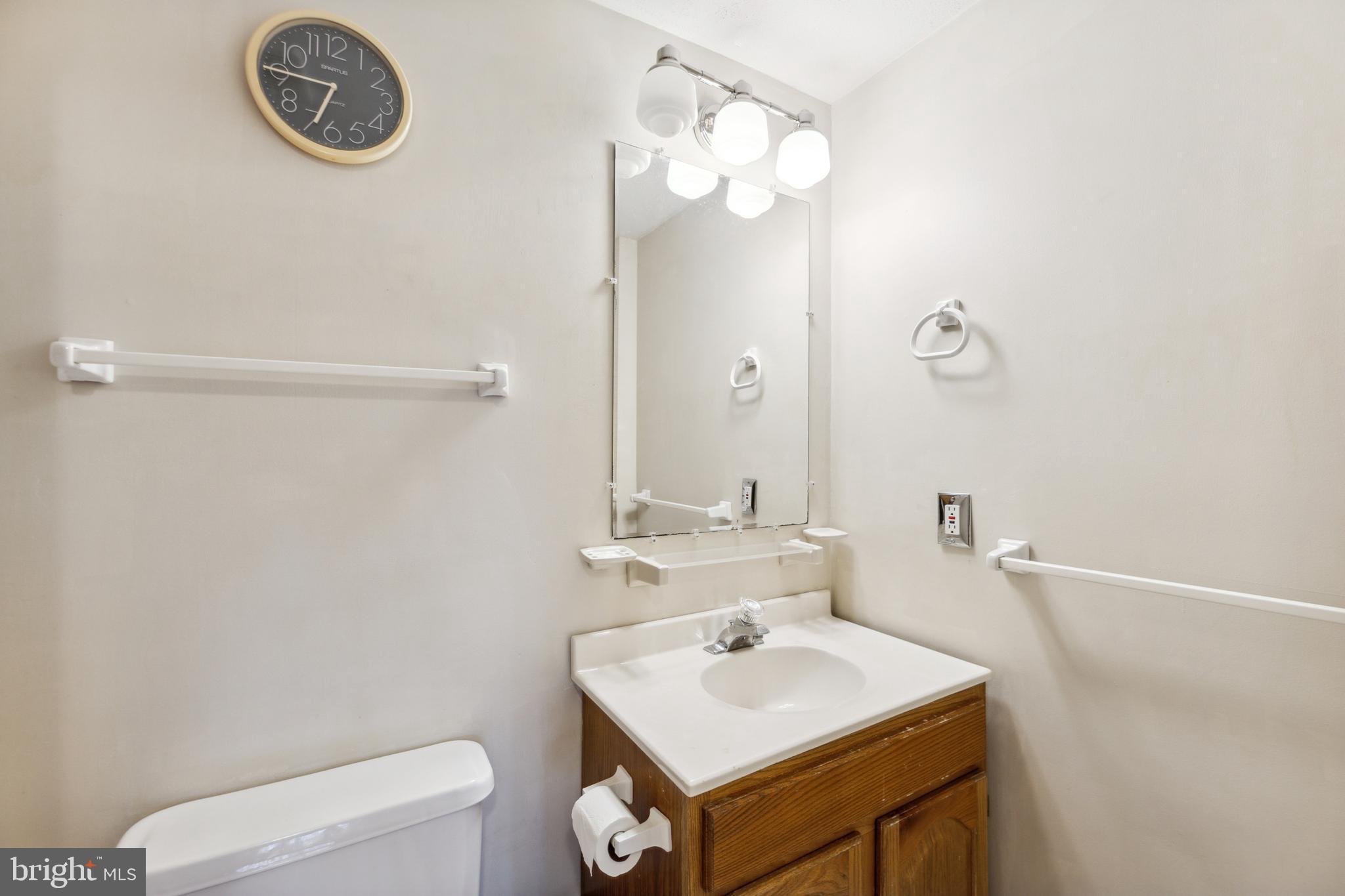 15023 OAK CREST COURT