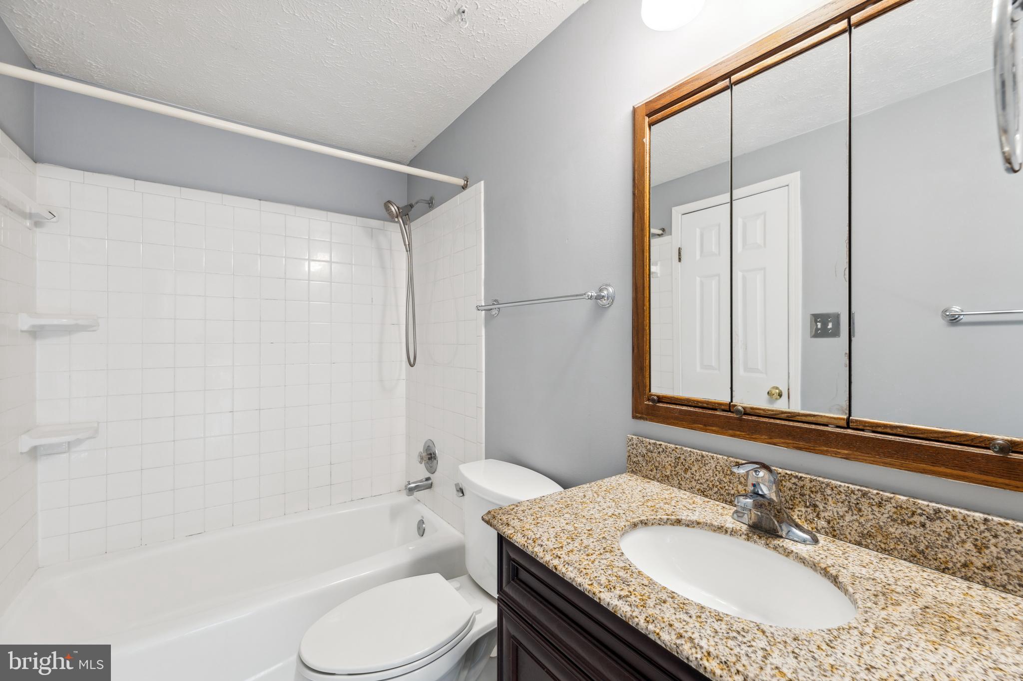 15023 OAK CREST COURT