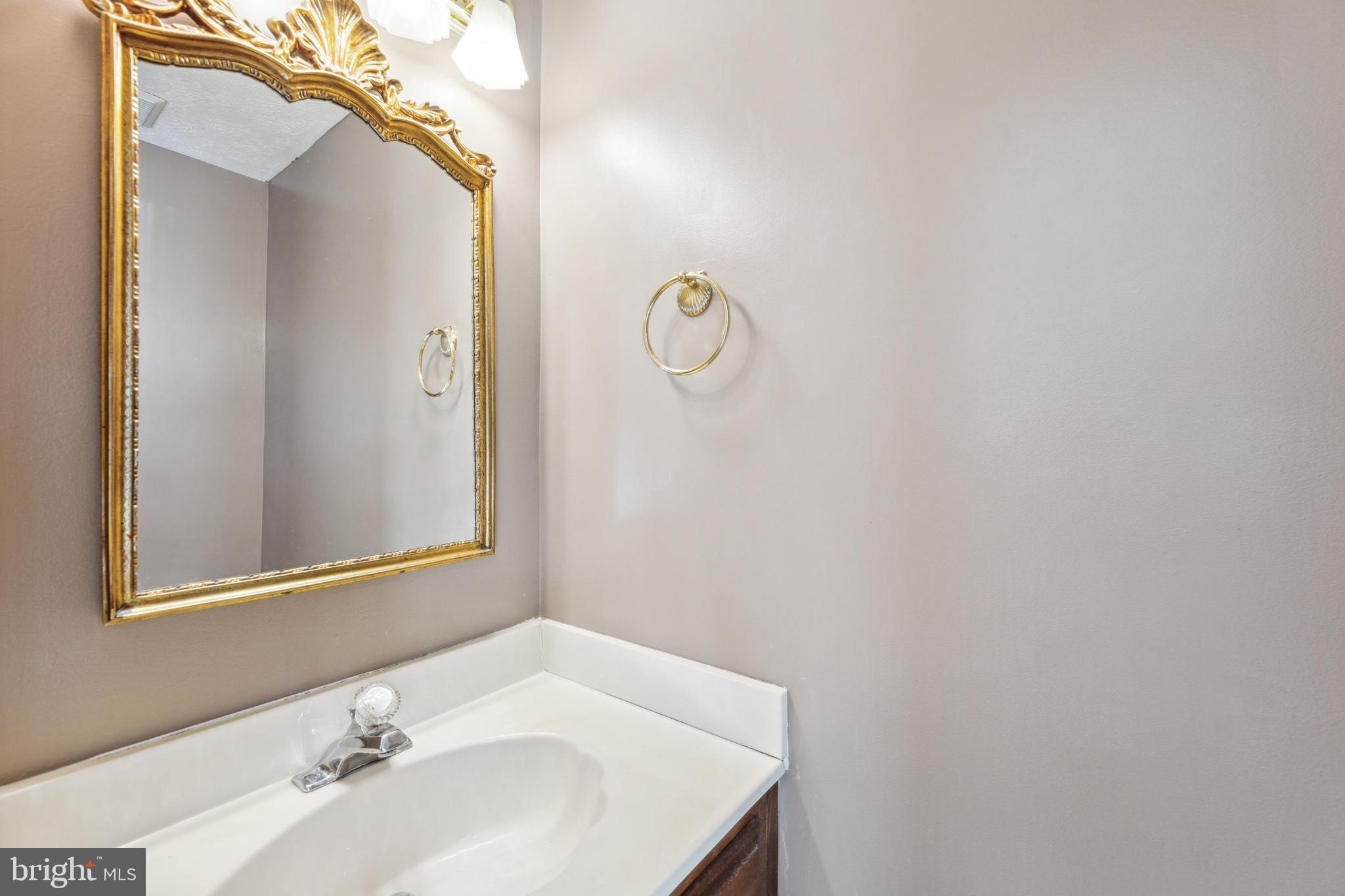 15023 OAK CREST COURT