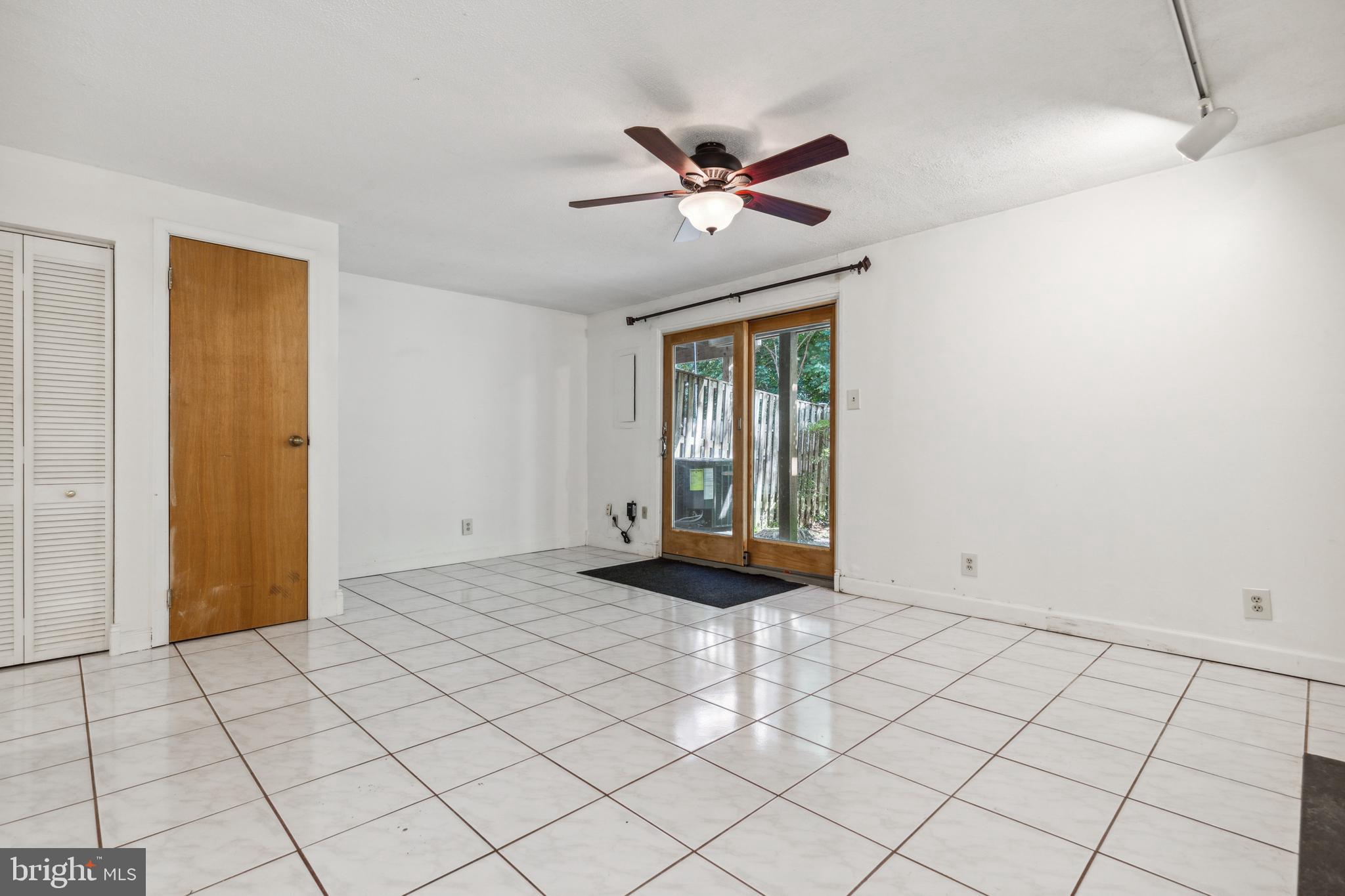 15023 OAK CREST COURT