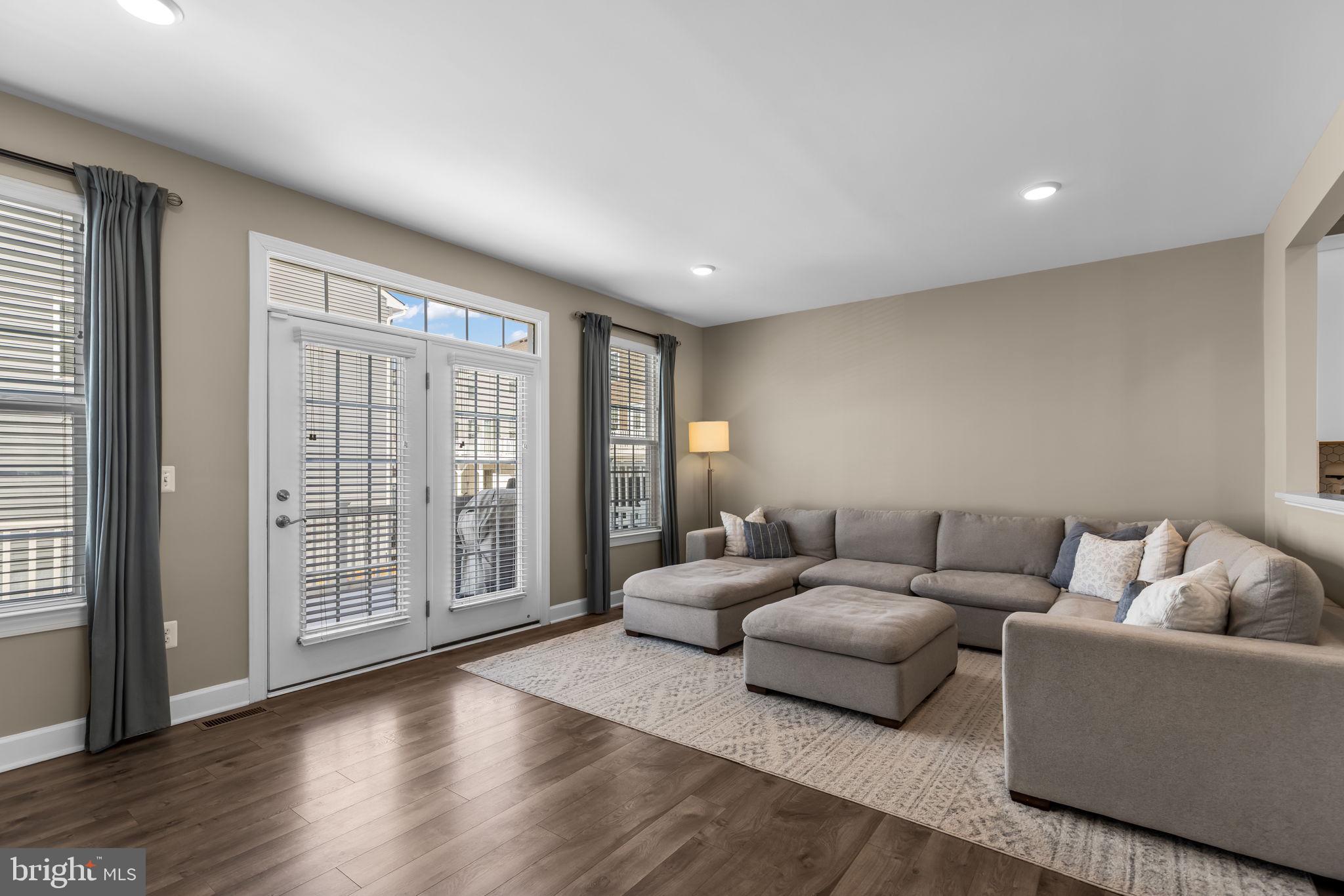 8762 ELSING GREEN DRIVE