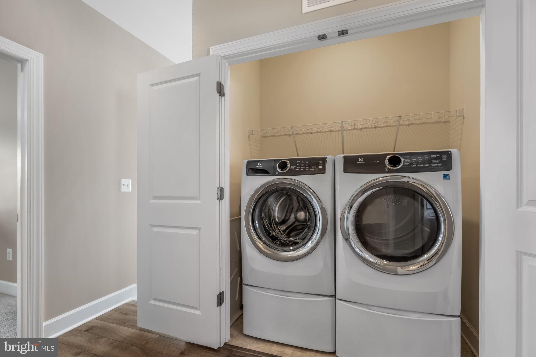 8762 ELSING GREEN DRIVE