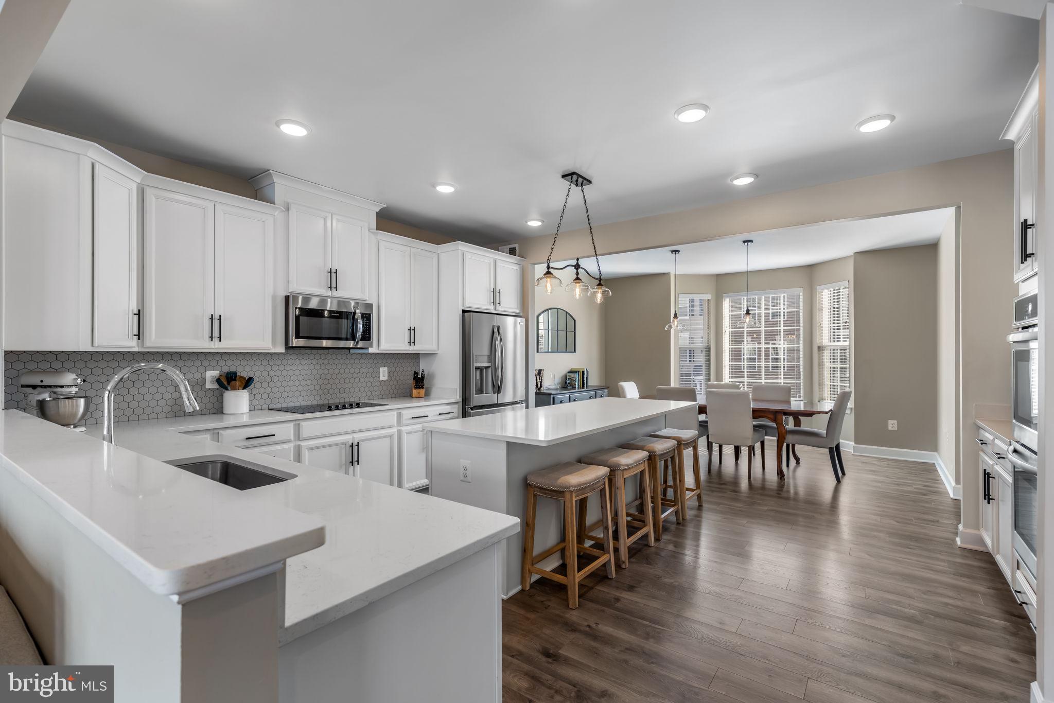 8762 ELSING GREEN DRIVE