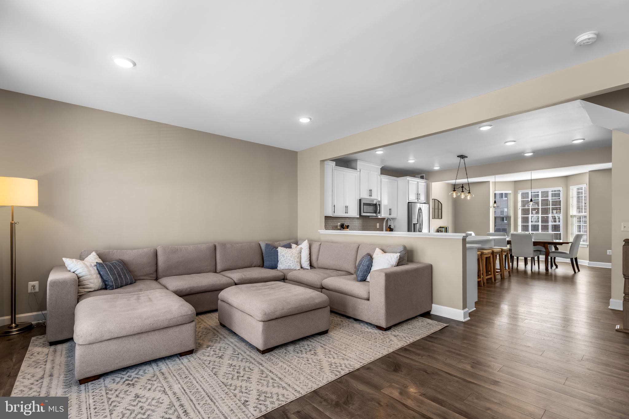 8762 ELSING GREEN DRIVE