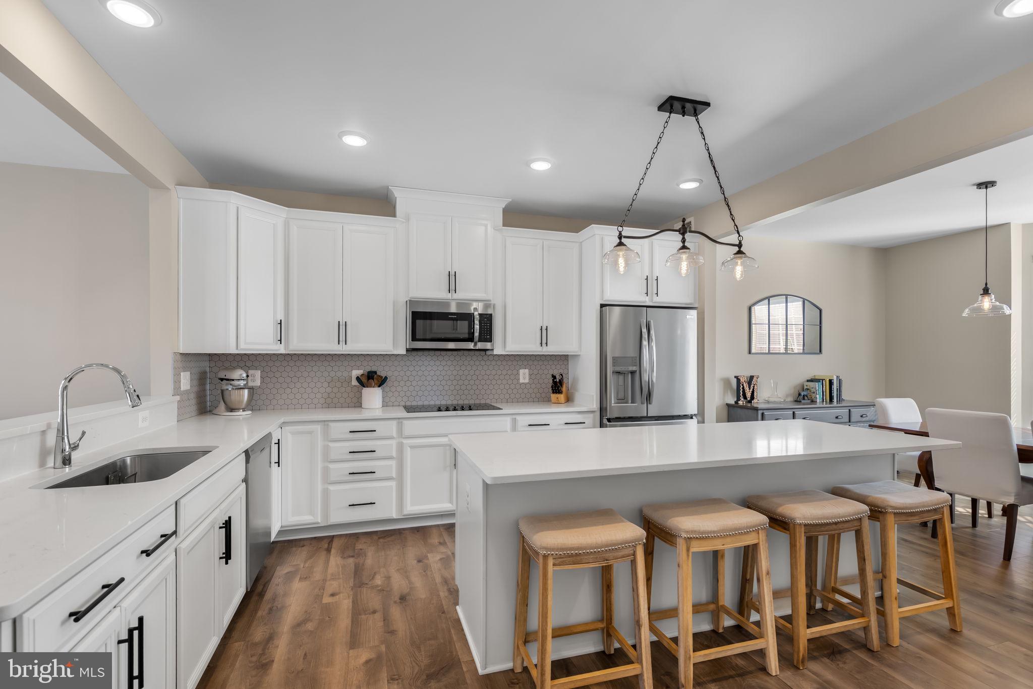 8762 ELSING GREEN DRIVE