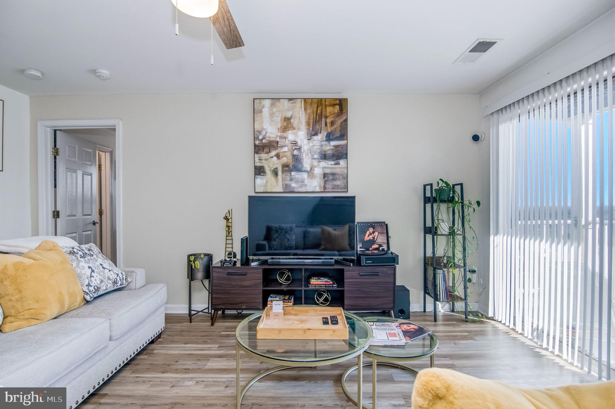 1066 GARDENVIEW LOOP 302