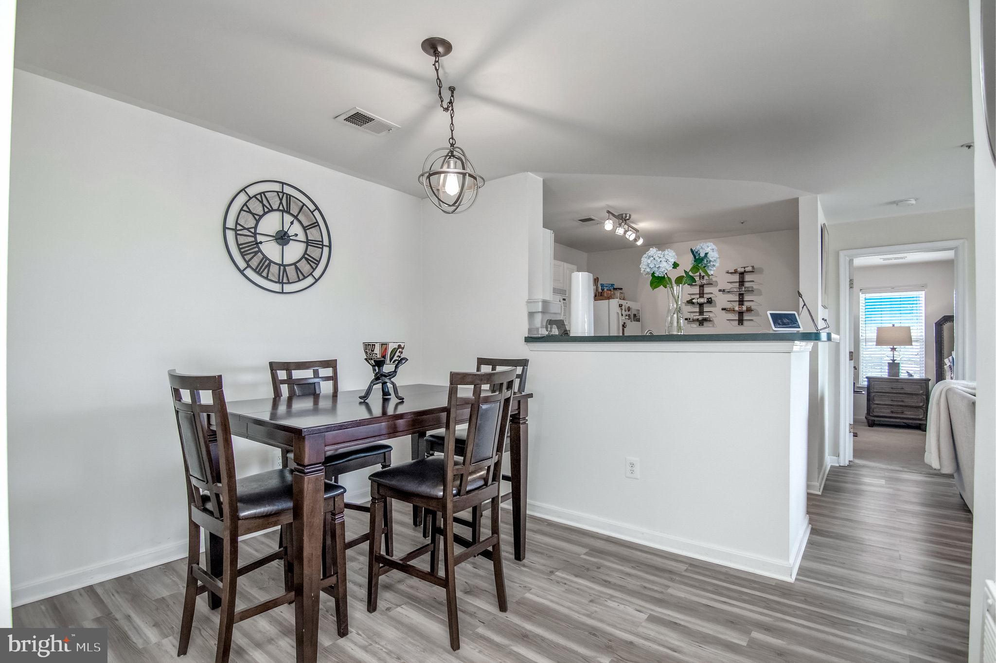 1066 GARDENVIEW LOOP 302