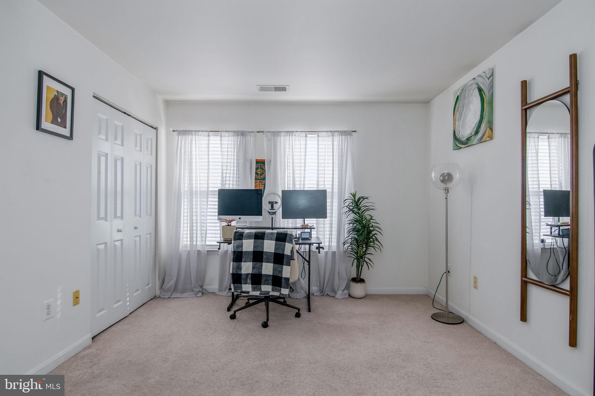 1066 GARDENVIEW LOOP 302