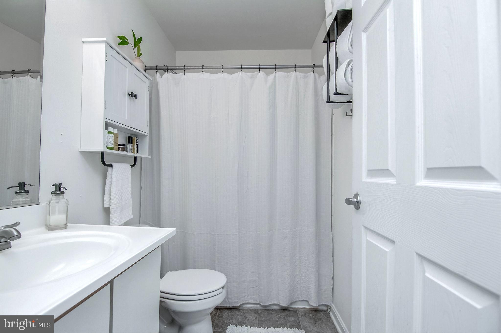 1066 GARDENVIEW LOOP 302