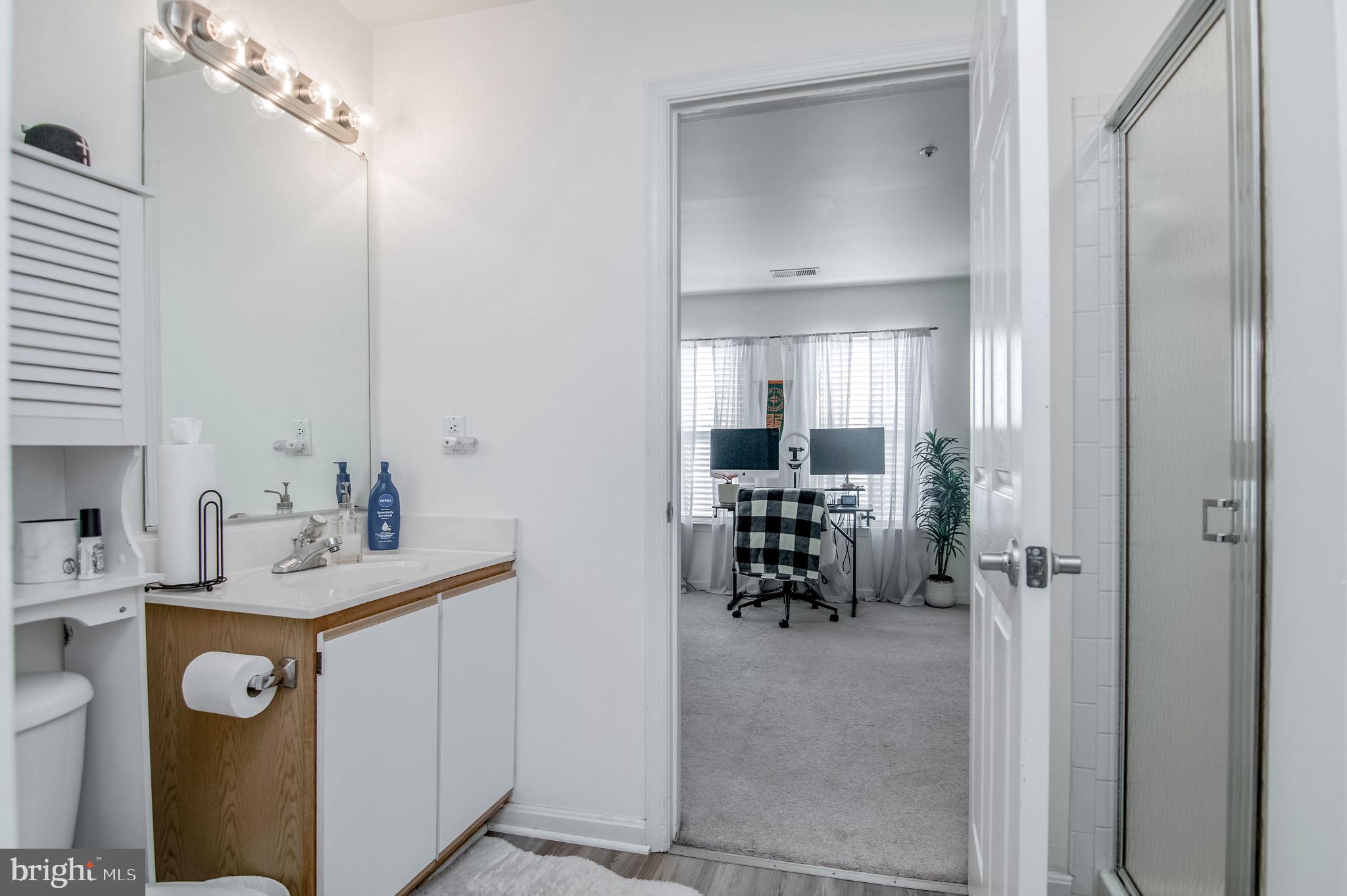 1066 GARDENVIEW LOOP 302