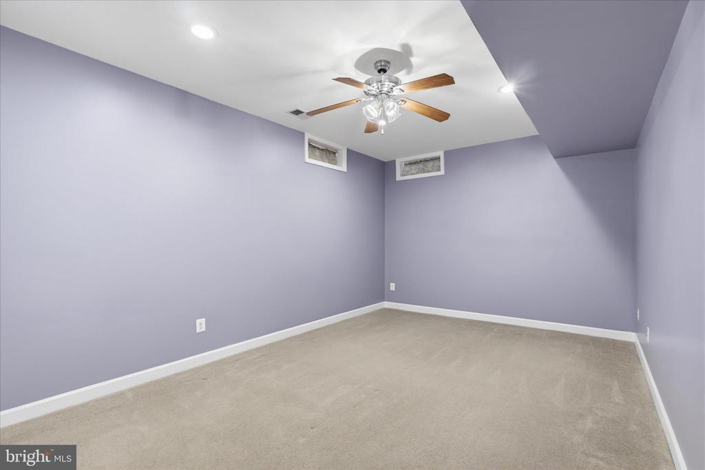 4218 TALON DRIVE