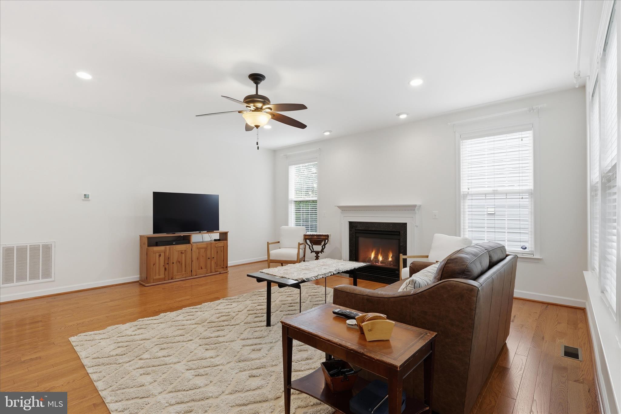 4218 TALON DRIVE
