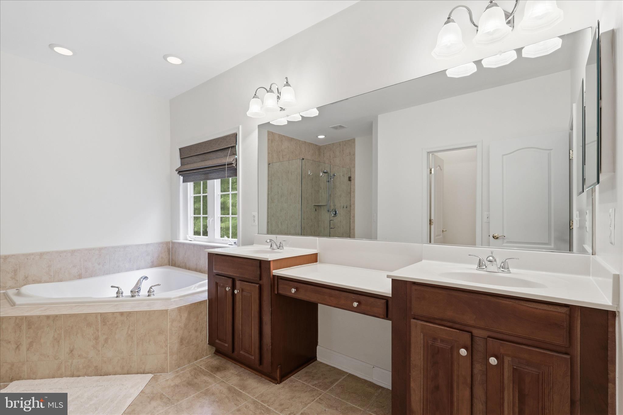 4218 TALON DRIVE