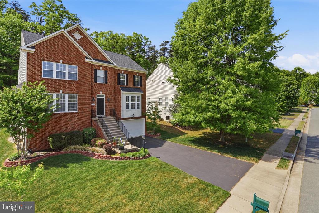 4218 TALON DRIVE
