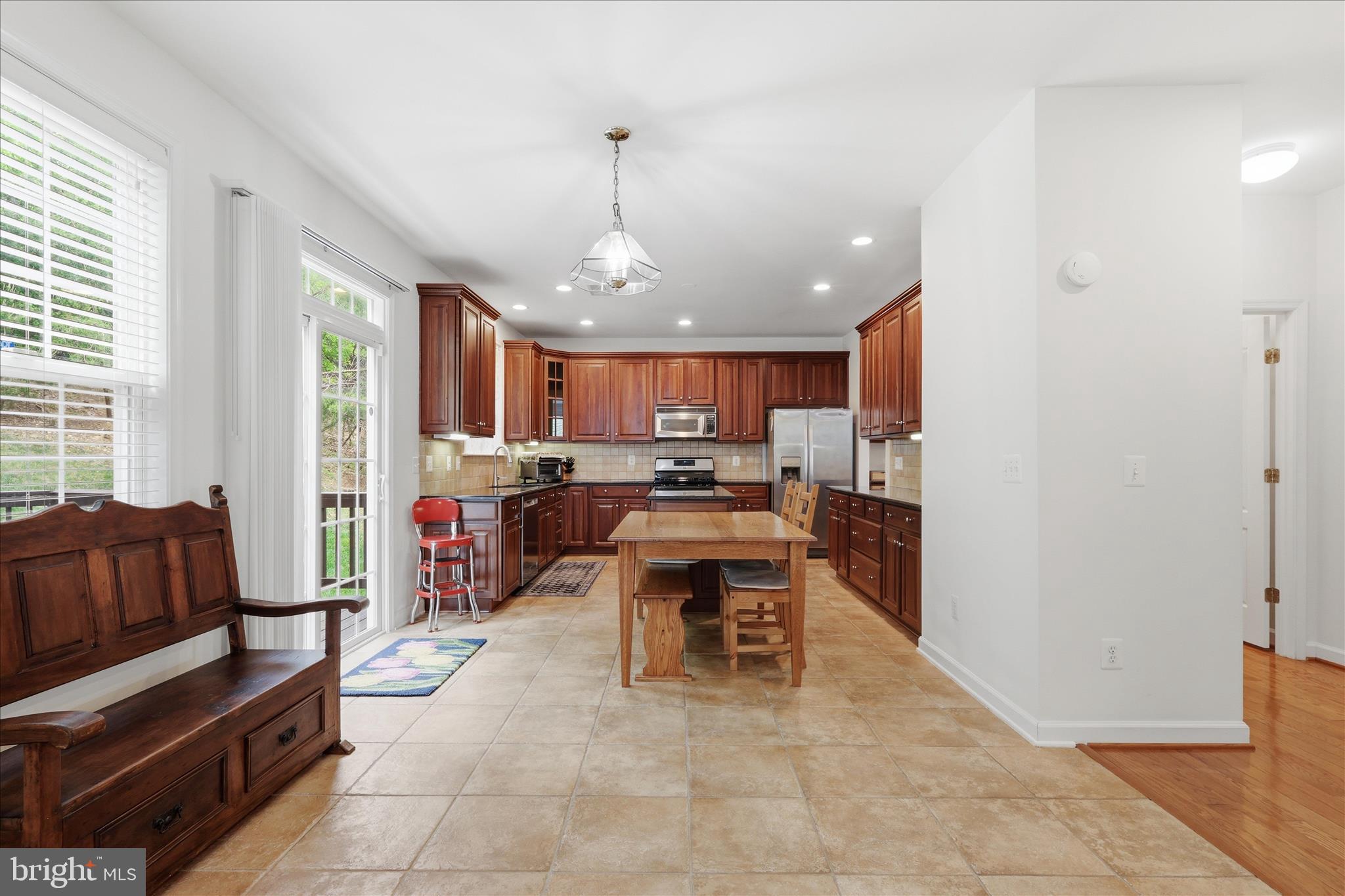 4218 TALON DRIVE